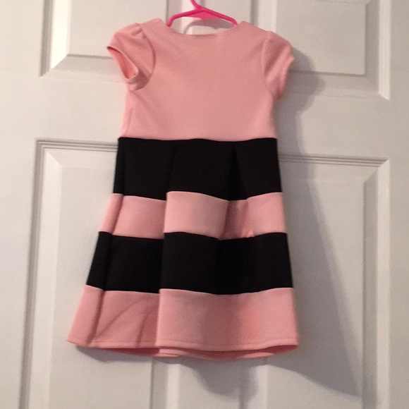 Pink and black dress - Picture 2 of 5